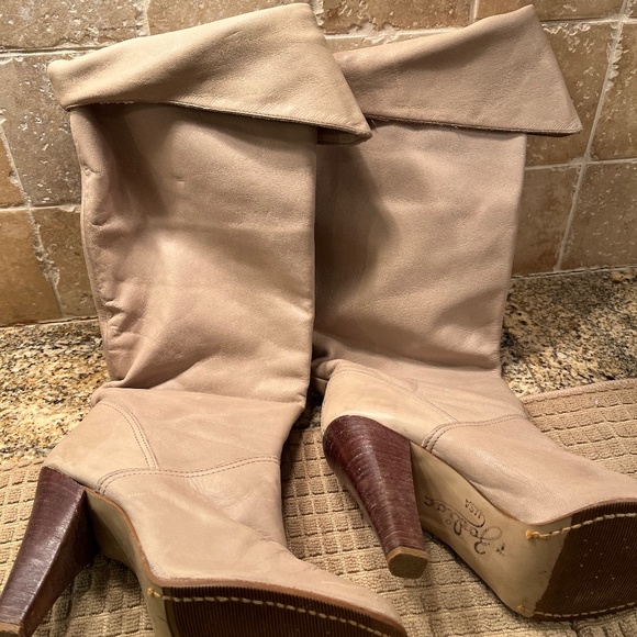 Zodiac Boots - Picture 7 of 14